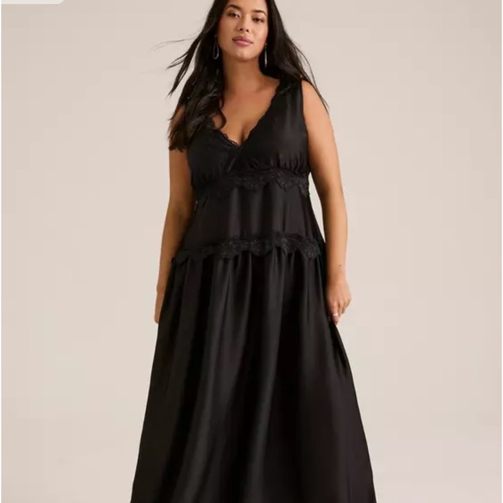 Torrid Black Lace Detail Maxi Dress